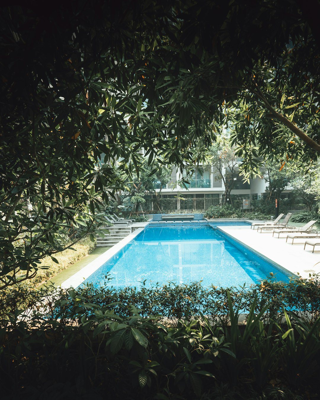Easy install pool kits